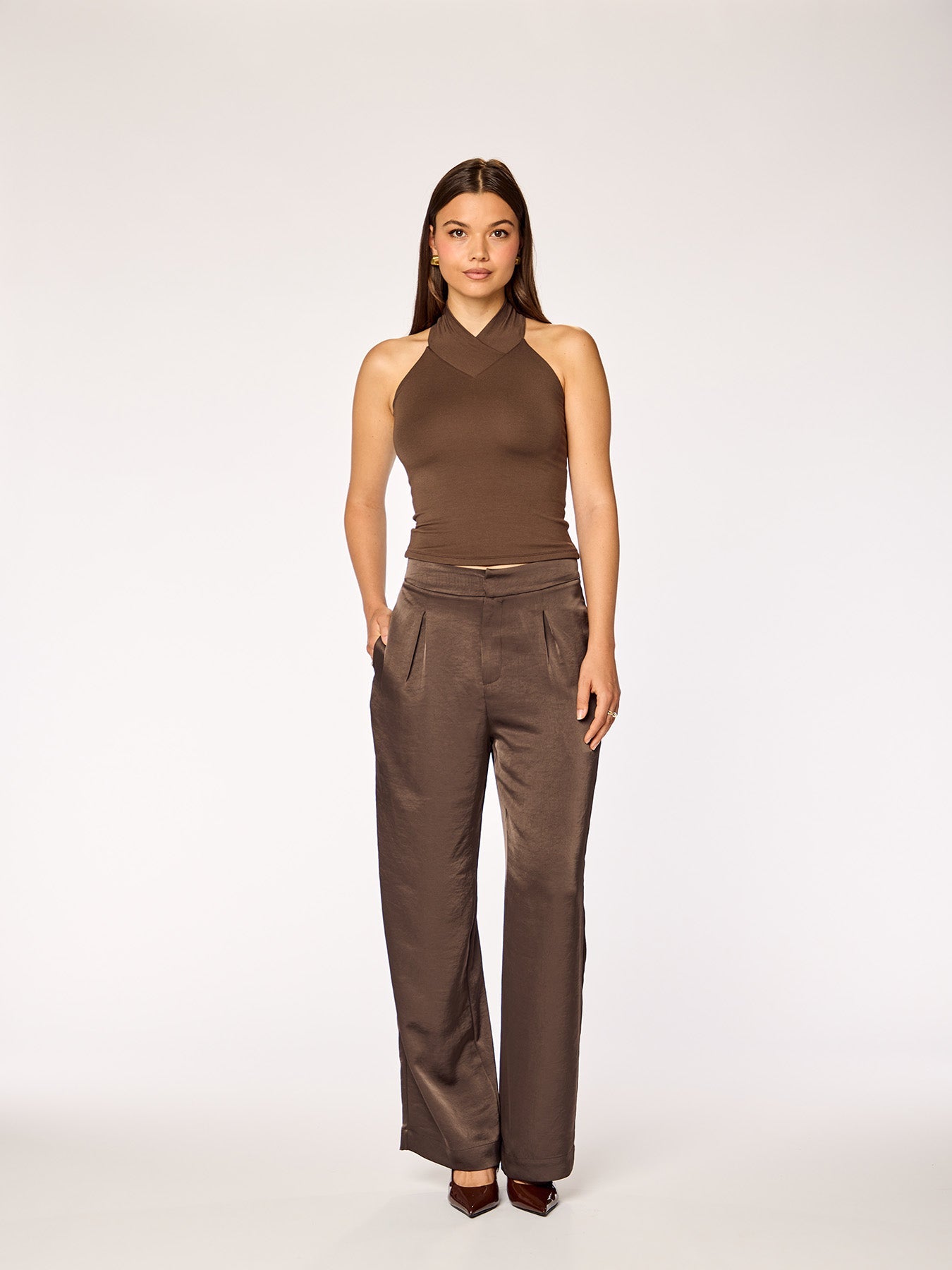 TRACE - Crossneck Top • Dark Oak