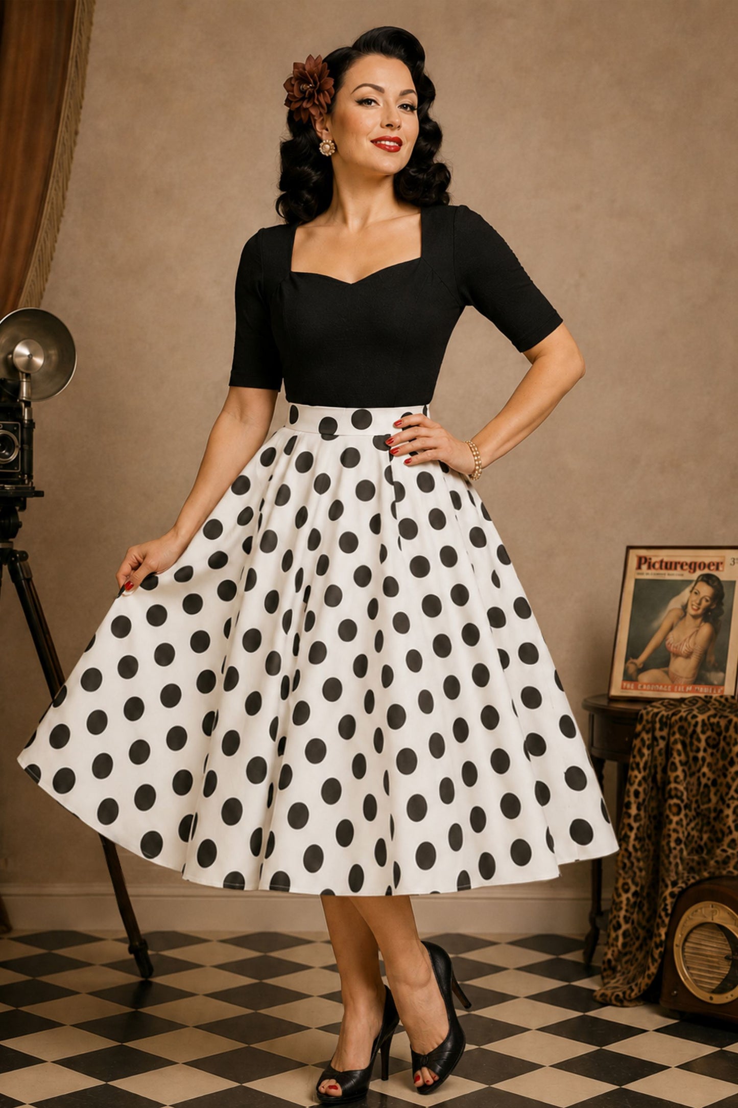 Anne Black Elbow-Sleeve Top